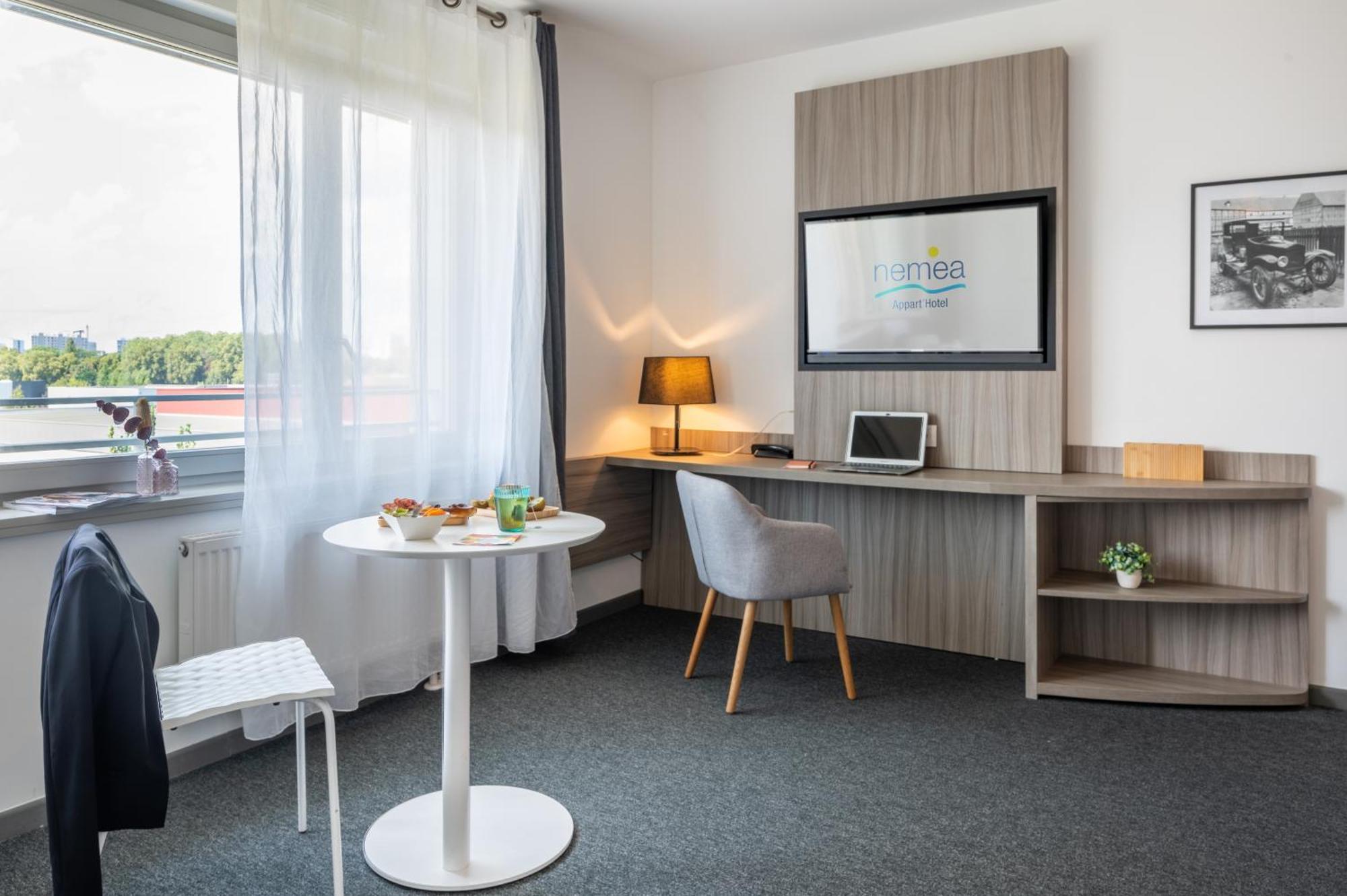 Néméa Appart-Hôtel Elypséo Strasburgo Esterno foto